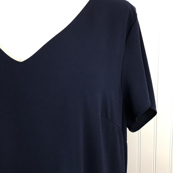 Shein Curve Plus Size 4X Dark Navy Crepe Sheath Dress, V-Neck & Short Sleeves - Picture 3 of 11